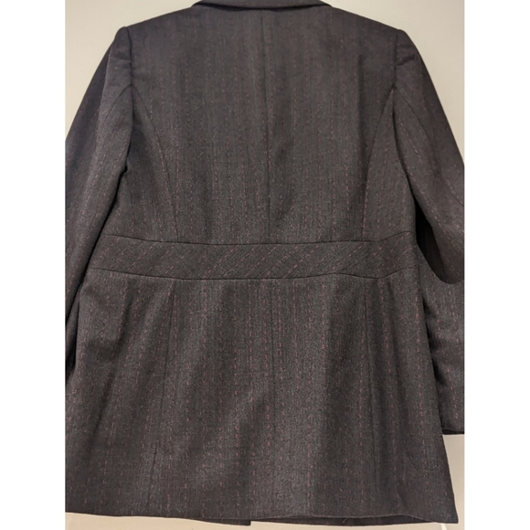 ✨ESCADA Vintage Blazer~Charcoal w/Pink Pinstripe~Size 36 - Picture 6 of 11